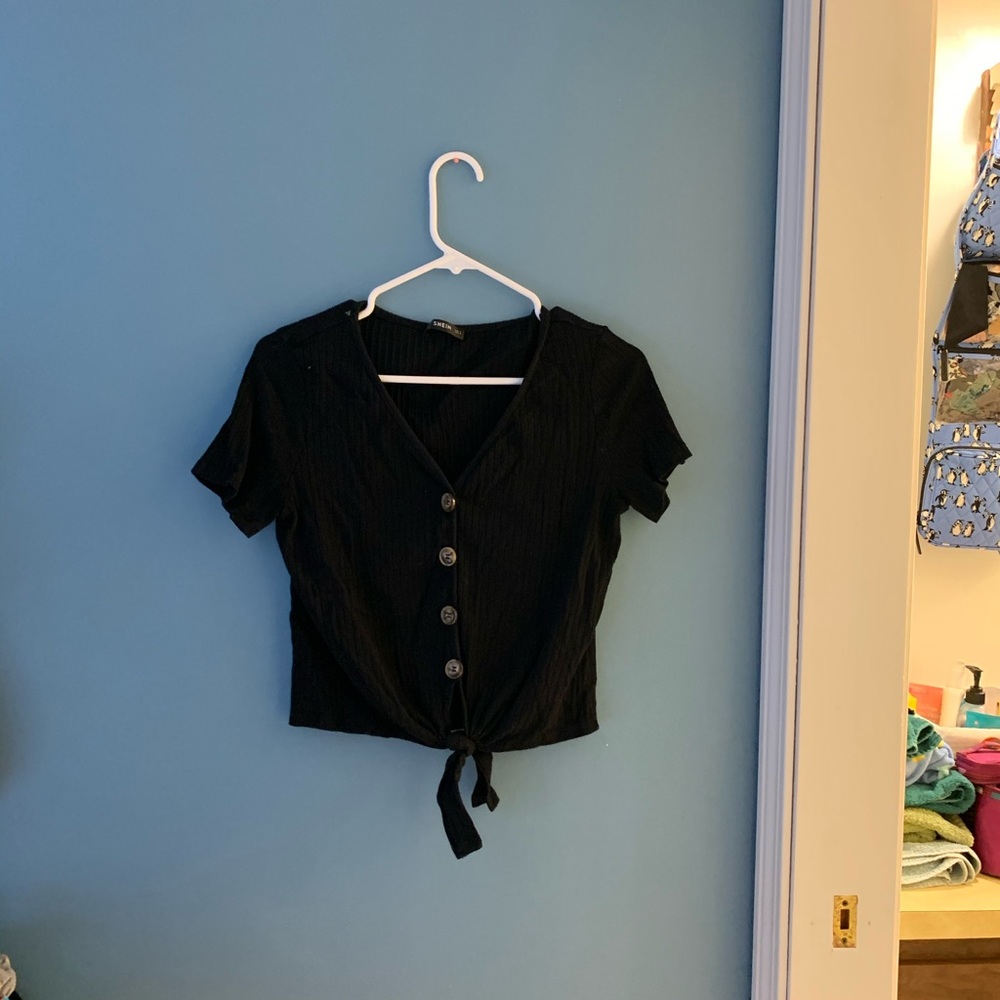 Bottom down cropped top
